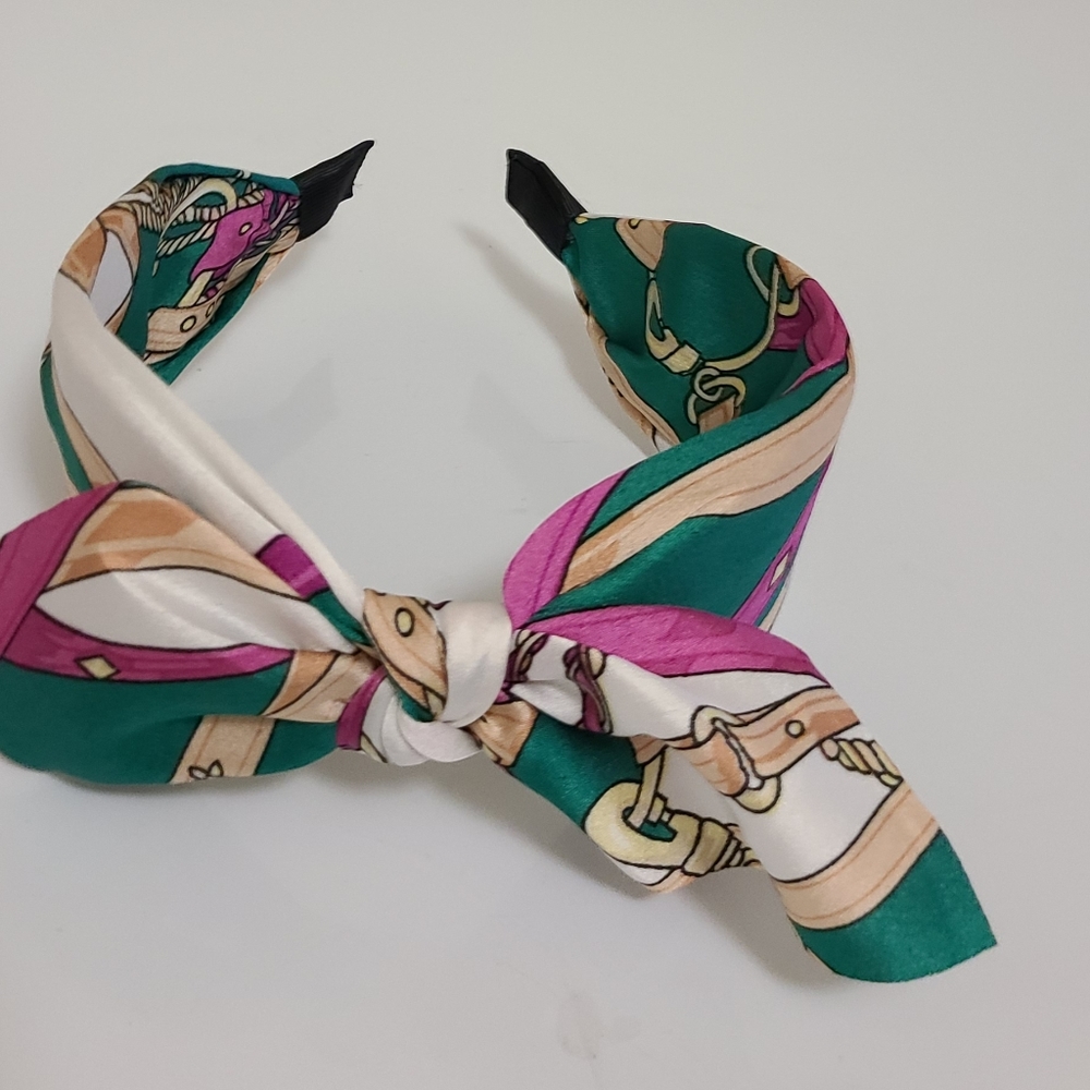 Hairband - Picture 2 of 7